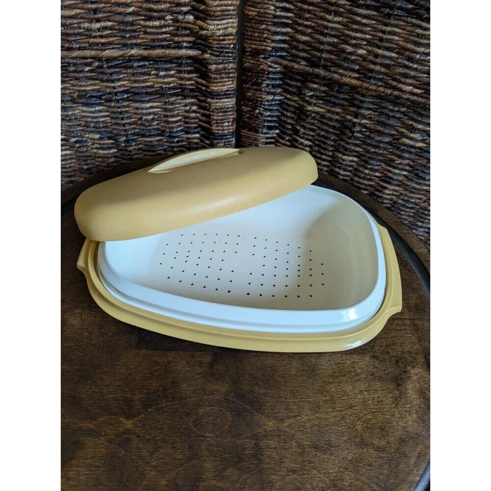 Tupperware Microwave Vegetable Steamer 3 Piece Harvest Gold Vintage